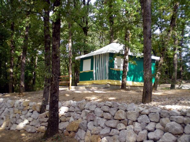 Bungalow en toile, vue extérieure