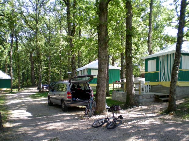 Bungalows en toile, vue extérieure