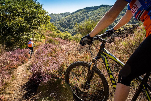 Vélo à faire dans les alentours du camping du Faucon d'Or